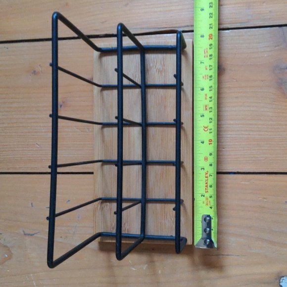 30-**FREE ADD ON**Paper holder stand - Picture 2 of 4